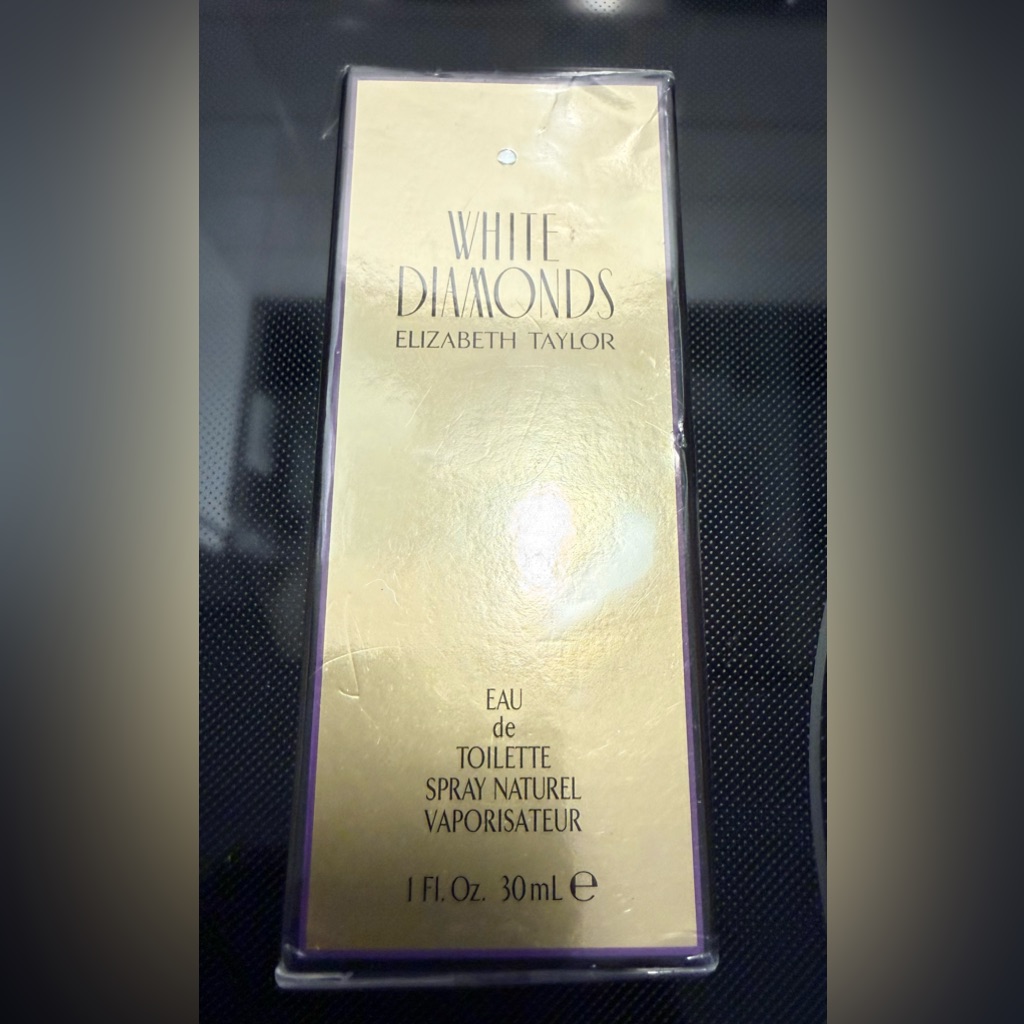 Elizabeth Arden White Diamonds Eau De Toilette  Gold